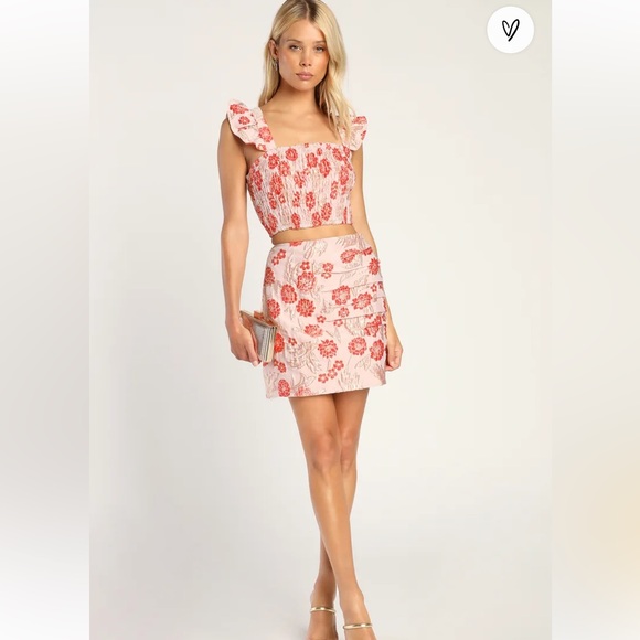 NWT Womens M/6 - Charm the crowd Blush pink metallic floral Jacquard smocked top - Picture 3 of 12